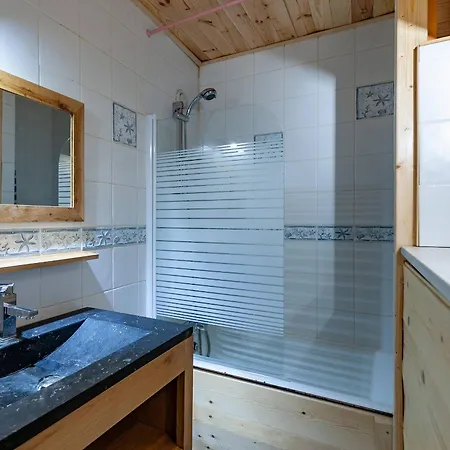 Apartment Avec Balcon, Ski-in/ski-out, - Fr-1-355-30 Meribel